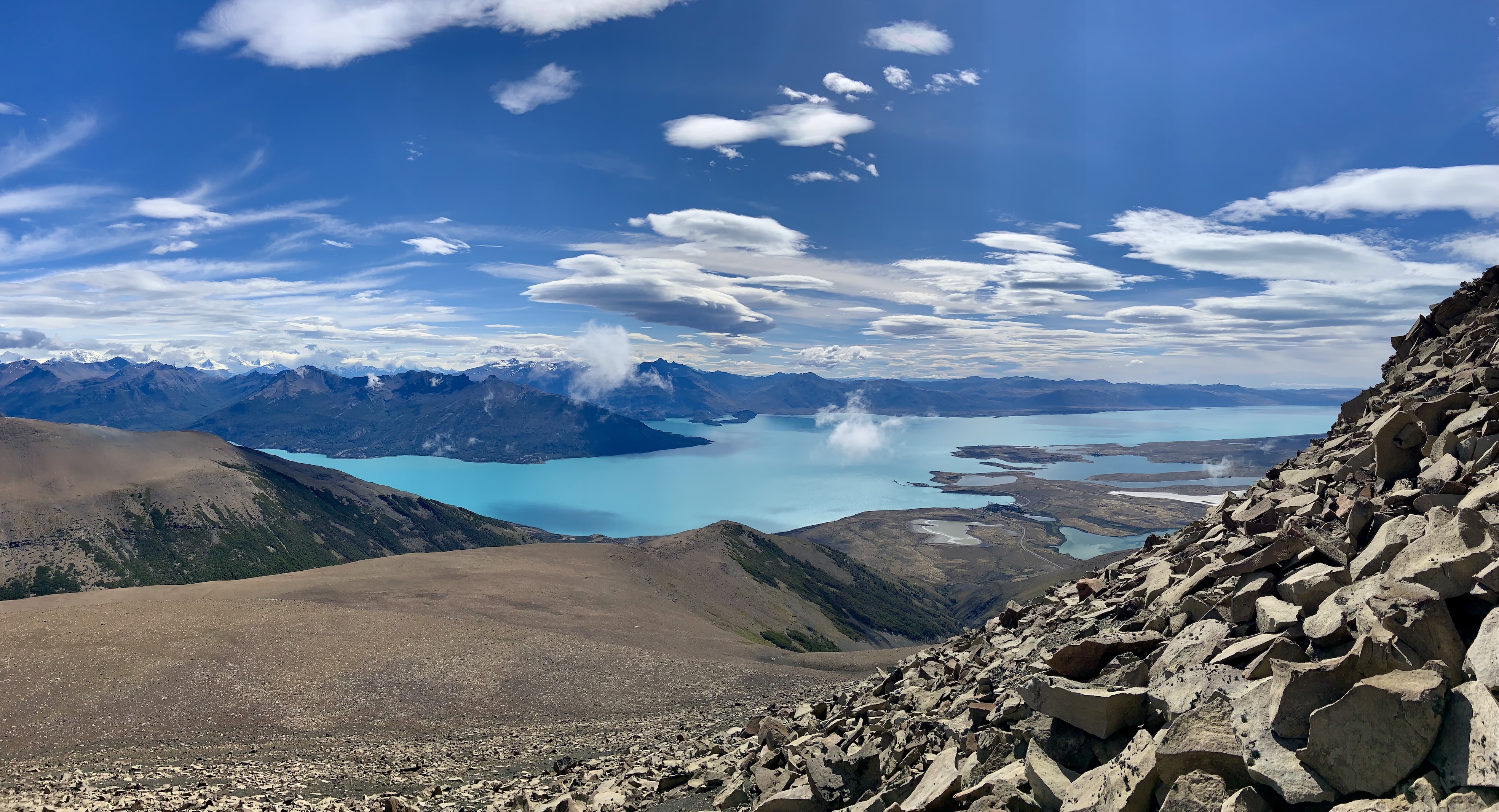 View over Lago Argentino